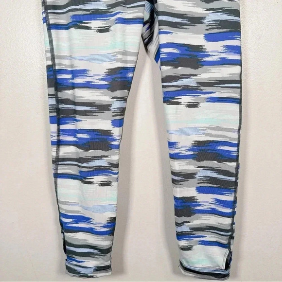 Aerie Womens Size Medium Activewear Compression Capri Legging - Picture 6 of 13